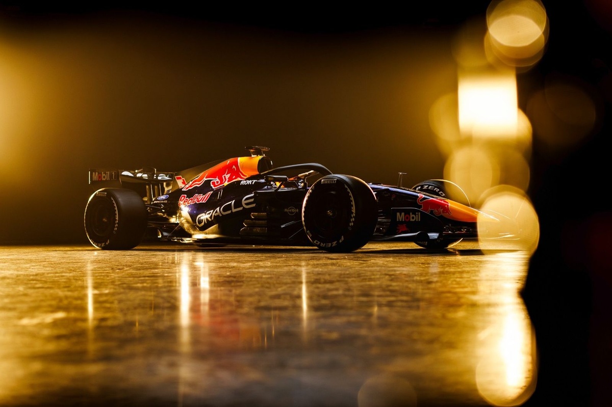 Red Bull yeni RB22’yi tanıttı!