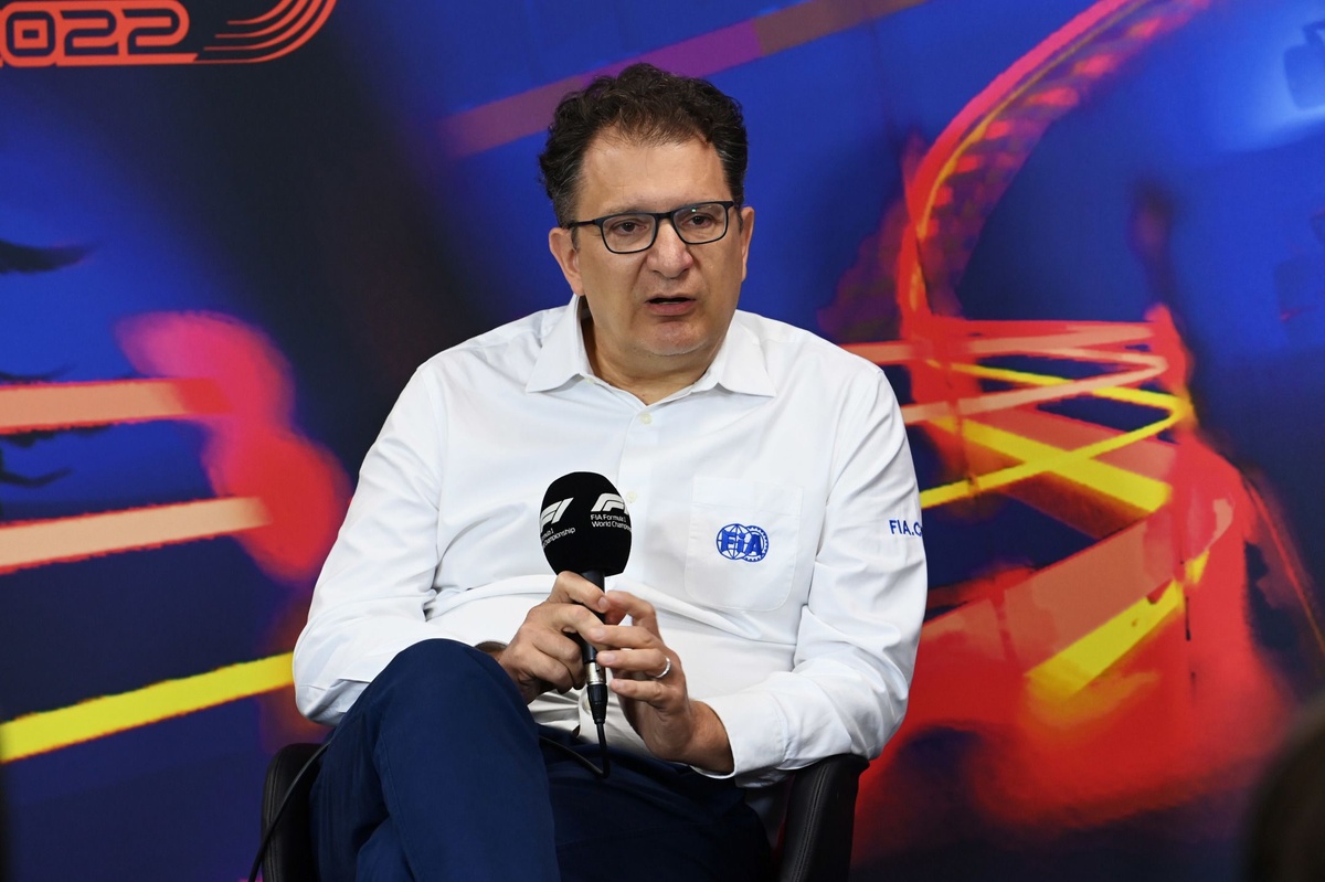 Tombazis, Mercedes motoru hakkında: “Önceliğimiz polemikten kaçınmak, mahkemelik olmak istemiyoruz” Tombazis, Mercedes motoru hakkında: “Önceliğimiz polemikten kaçınmak, mahkemelik olmak istemiyoruz”