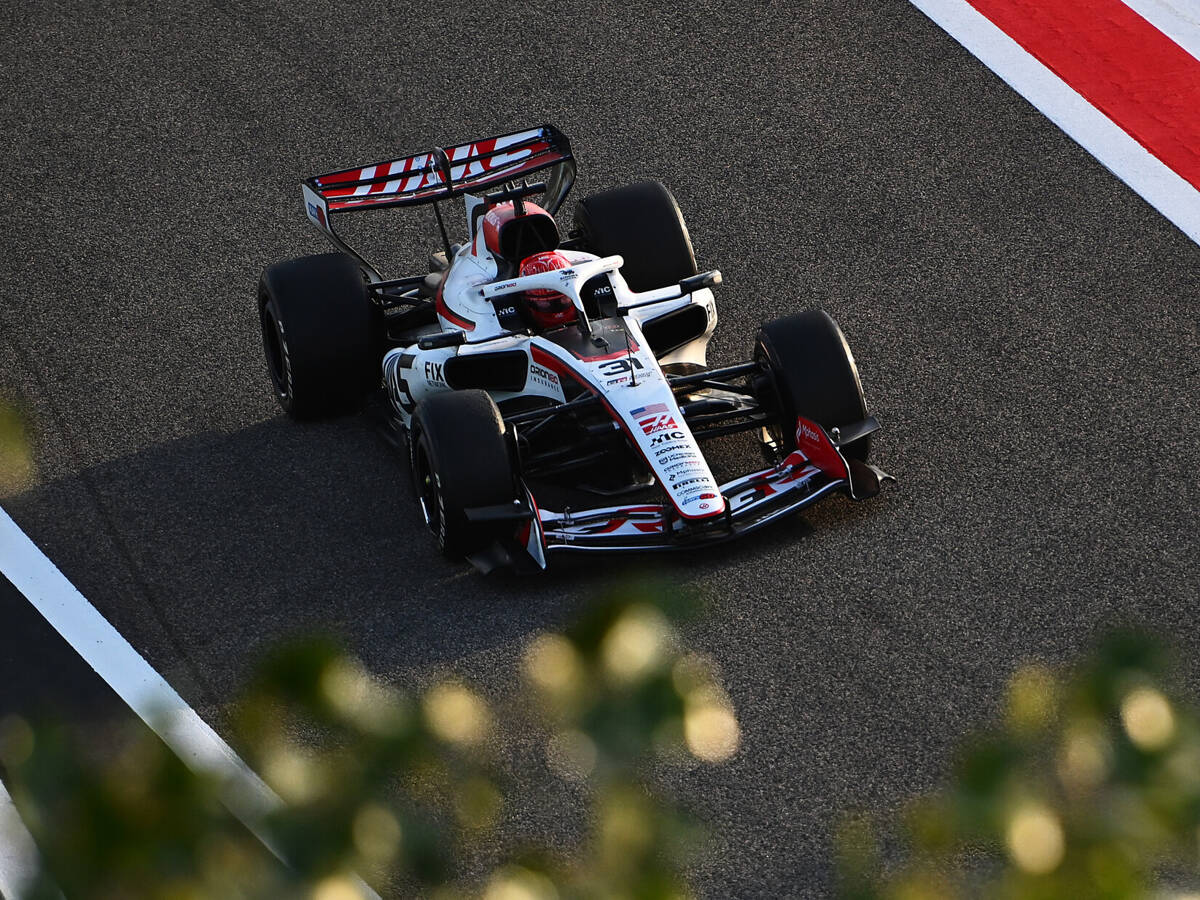 Ayao Komatsu zufrieden: Haas im Mittelfeld konkurrenzfähig dabei Ayao Komatsu zufrieden: Haas im Mittelfeld konkurrenzfähig dabei