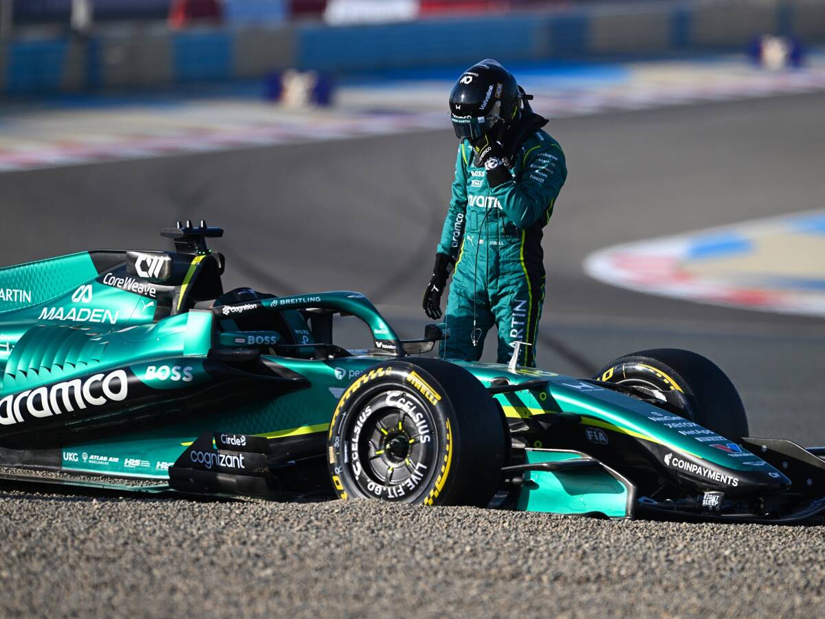 Formel-1-Test Bahrain: Mercedes hauchdünn vor McLaren, Aston-Debakel Formel-1-Test Bahrain: Mercedes hauchdünn vor McLaren, Aston-Debakel