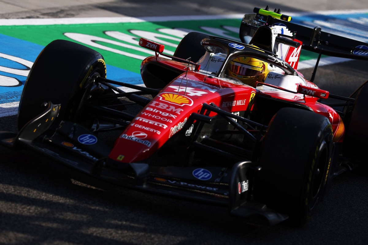 Brundle: “Hamilton yeni sezona hazır” Brundle: “Hamilton yeni sezona hazır”