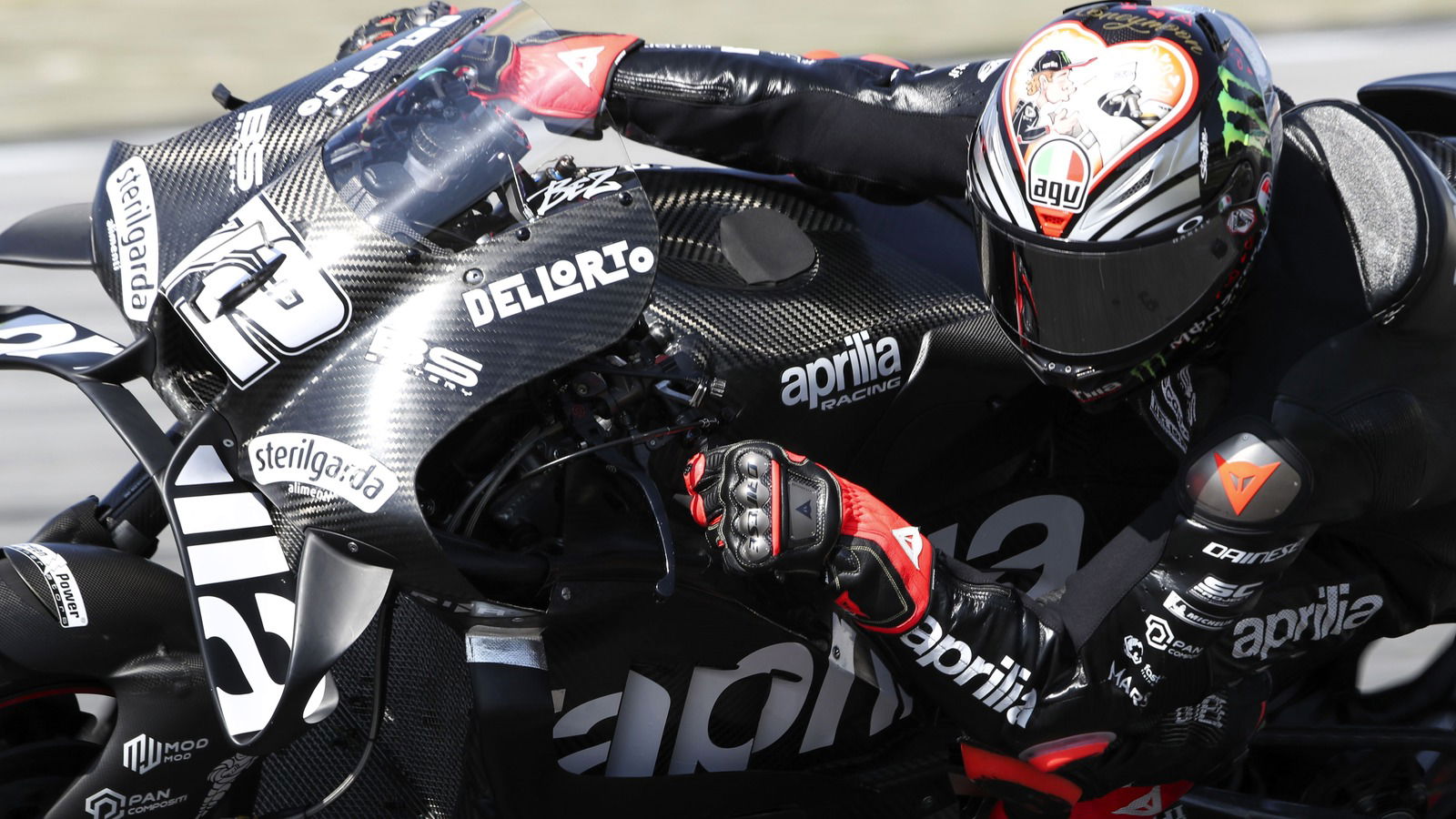 Aprilia says 2027 MotoGP deal “takes pressure off” Marco Bezzecchi, “no rush” over team-mate decision