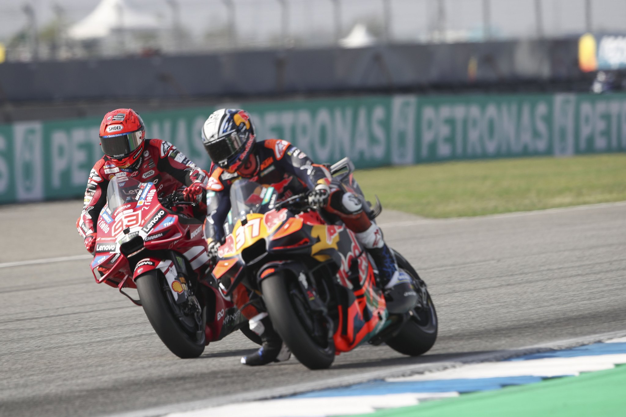 Pedro Acosta wins Thai MotoGP sprint thriller after Marc Marquez penalty