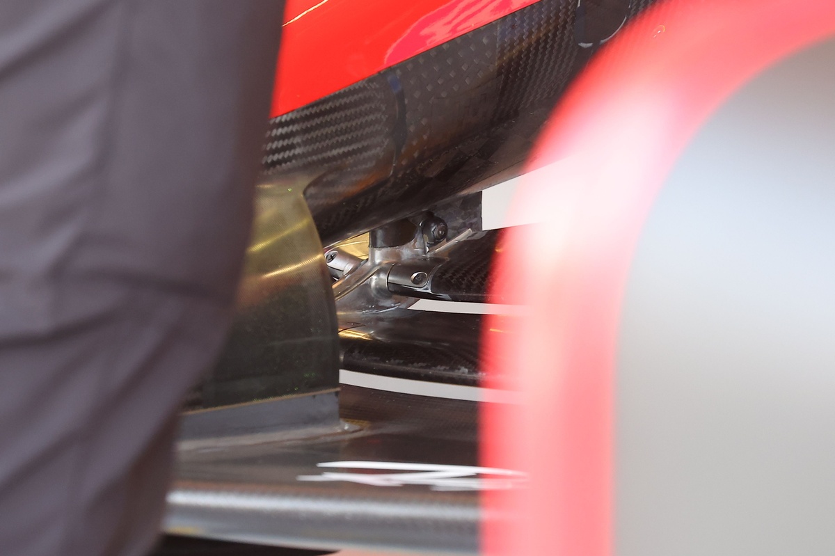 Teknik: Takımların hareketli ön kanat sistemleri birbirinden çok farklı Teknik: Takımların hareketli ön kanat sistemleri birbirinden çok farklı