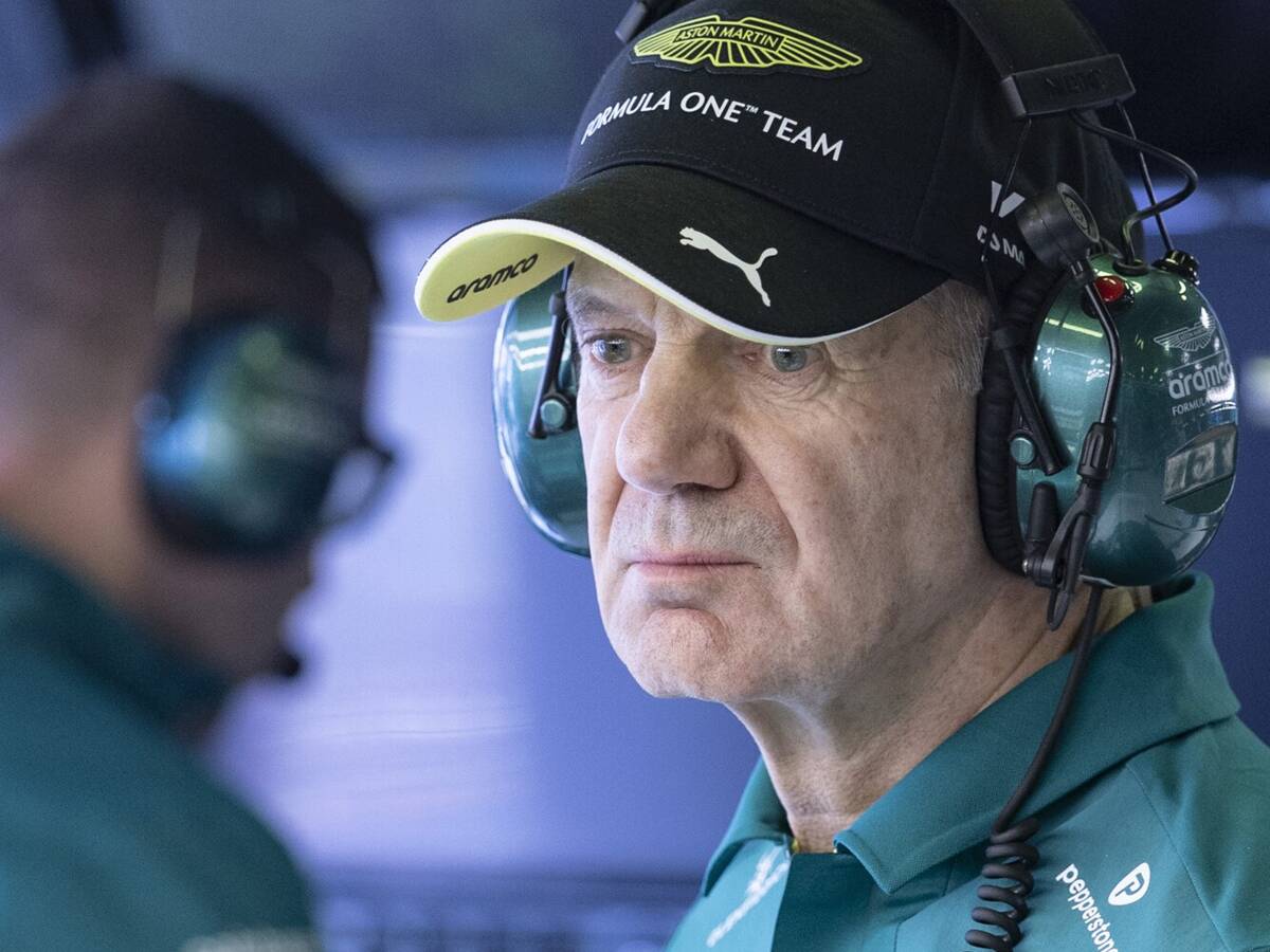 Wer letzte Nacht am schlechtesten geschlafen hat: Adrian Newey Wer letzte Nacht am schlechtesten geschlafen hat: Adrian Newey