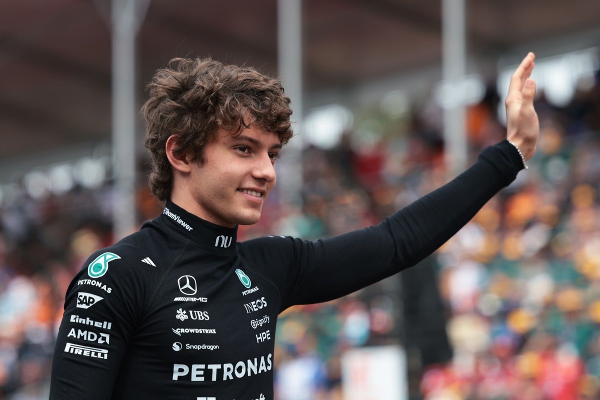 Antonelli mutlu: “Bu, mümkün olabilecek en iyi başlangıçtı” Antonelli mutlu: “Bu, mümkün olabilecek en iyi başlangıçtı”