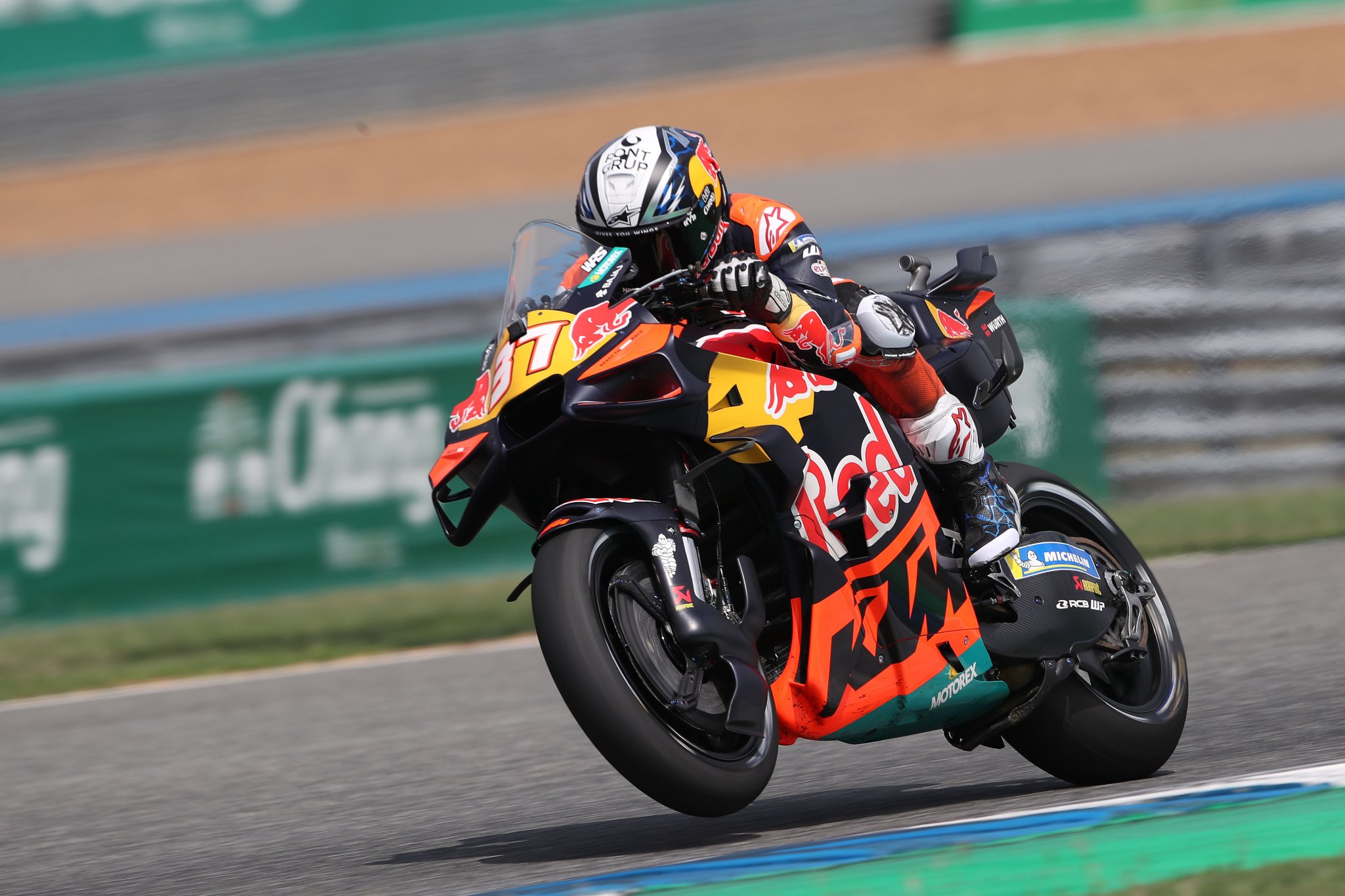 MotoGP fans have the chance to experience what it’s like to ride grand prix bike MotoGP fans have the chance to experience what it’s like to ride grand prix bike