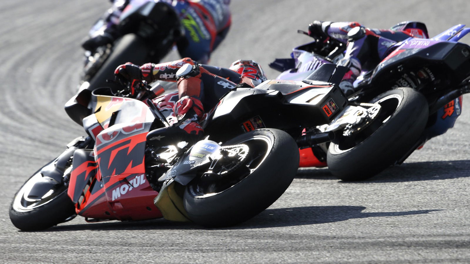 As KTM celebrates, one rider slams “worse and worse” Thai MotoGP weekend As KTM celebrates, one rider slams “worse and worse” Thai MotoGP weekend