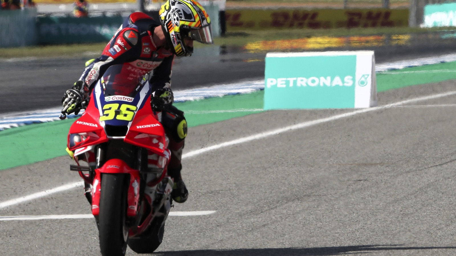 Joan Mir’s Thai MotoGP exit: “Dangerous to stay on the bike”