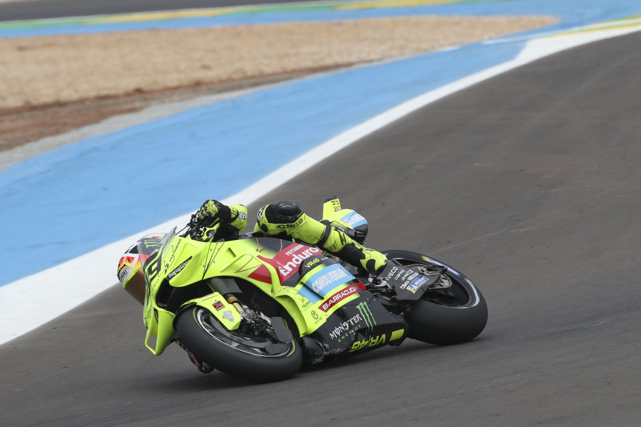 Fabio Di Giannantonio takes Brazil MotoGP pole despite late crash in chaotic Q2
