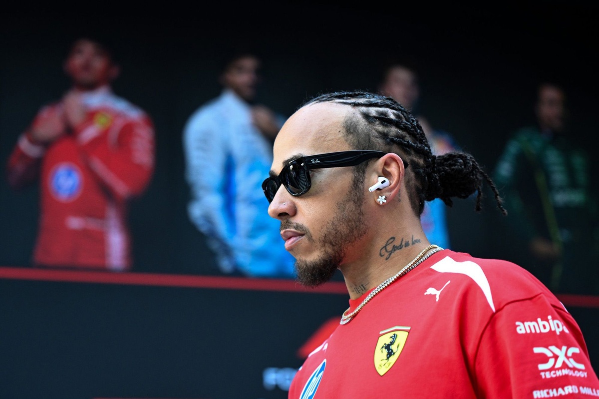 Hamilton: “Mercedes’in fazladan gücü nereden bulduğunu anlamamız gerek”