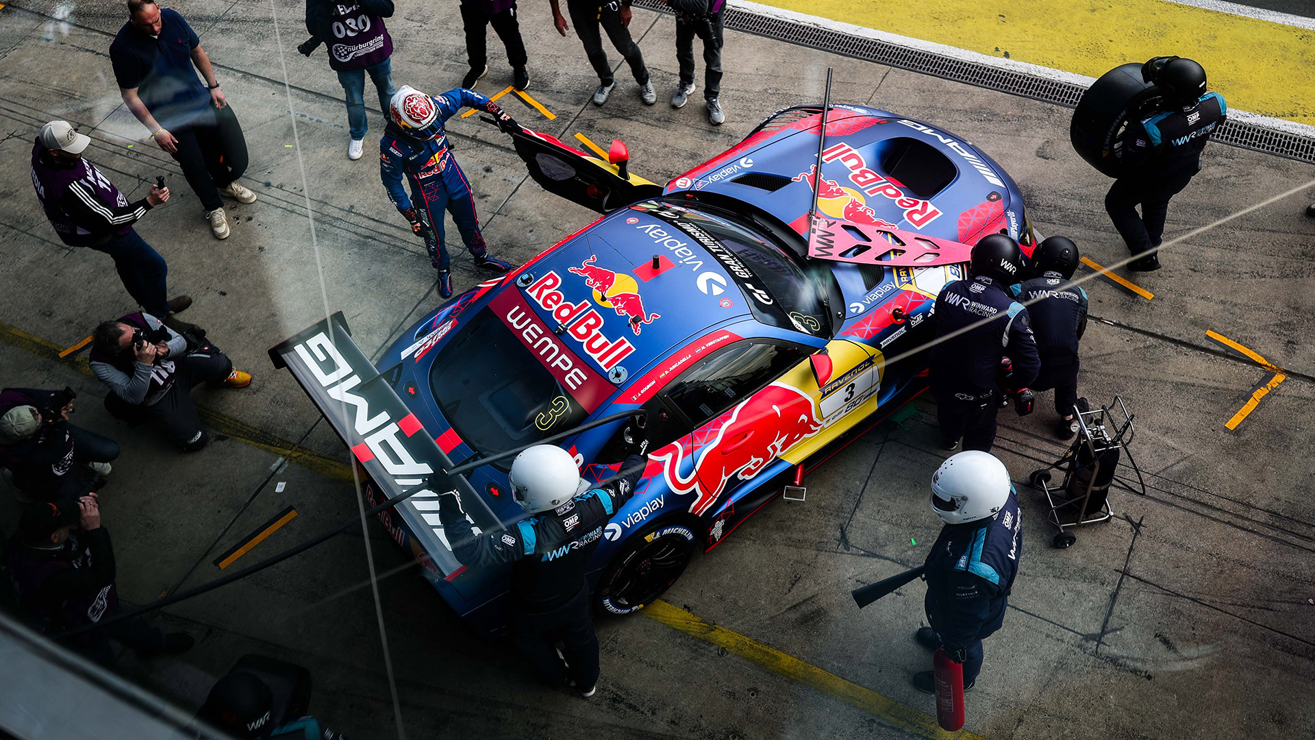 Mercedes explains tyre error that caused Max Verstappen’s Nurburgring disqualification Mercedes explains tyre error that caused Max Verstappen’s Nurburgring disqualification