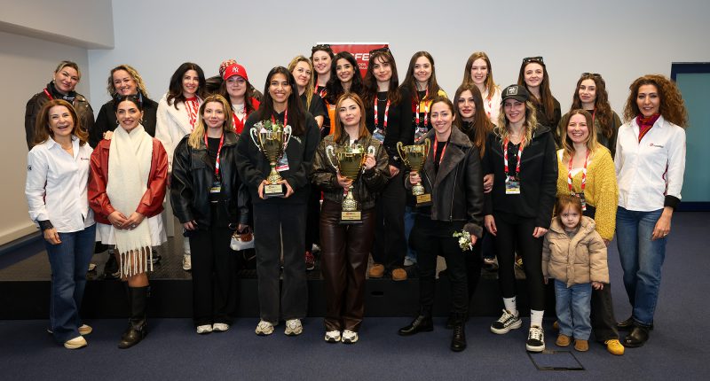 Kadın Sürücüler İstanbul Park’ta Buluştu