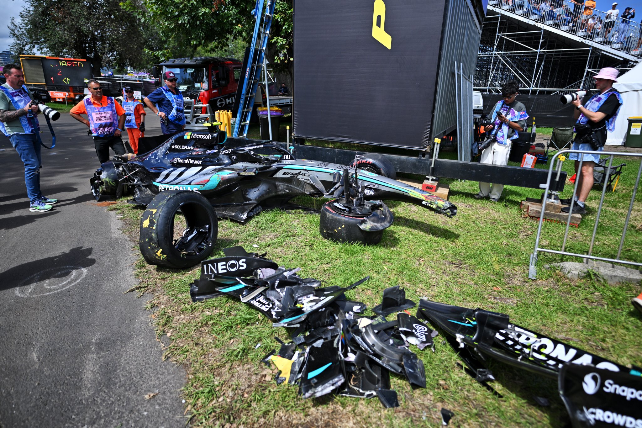 Kimi Antonelli F1 Australian GP qualifying participation in doubt after violent 17G crash