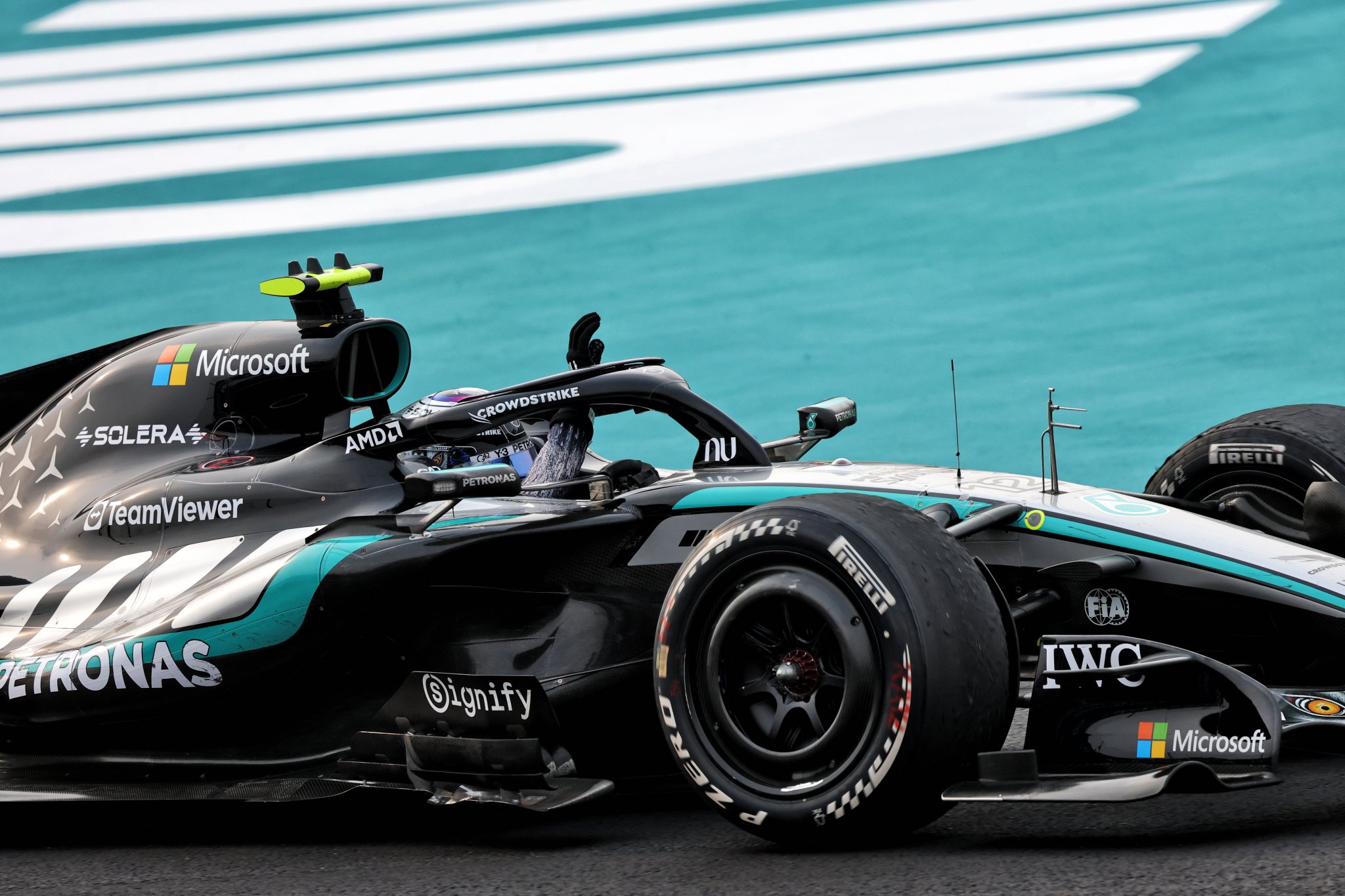 Kimi Antonelli scores historic F1 Japanese GP win after safety car boost Kimi Antonelli scores historic F1 Japanese GP win after safety car boost