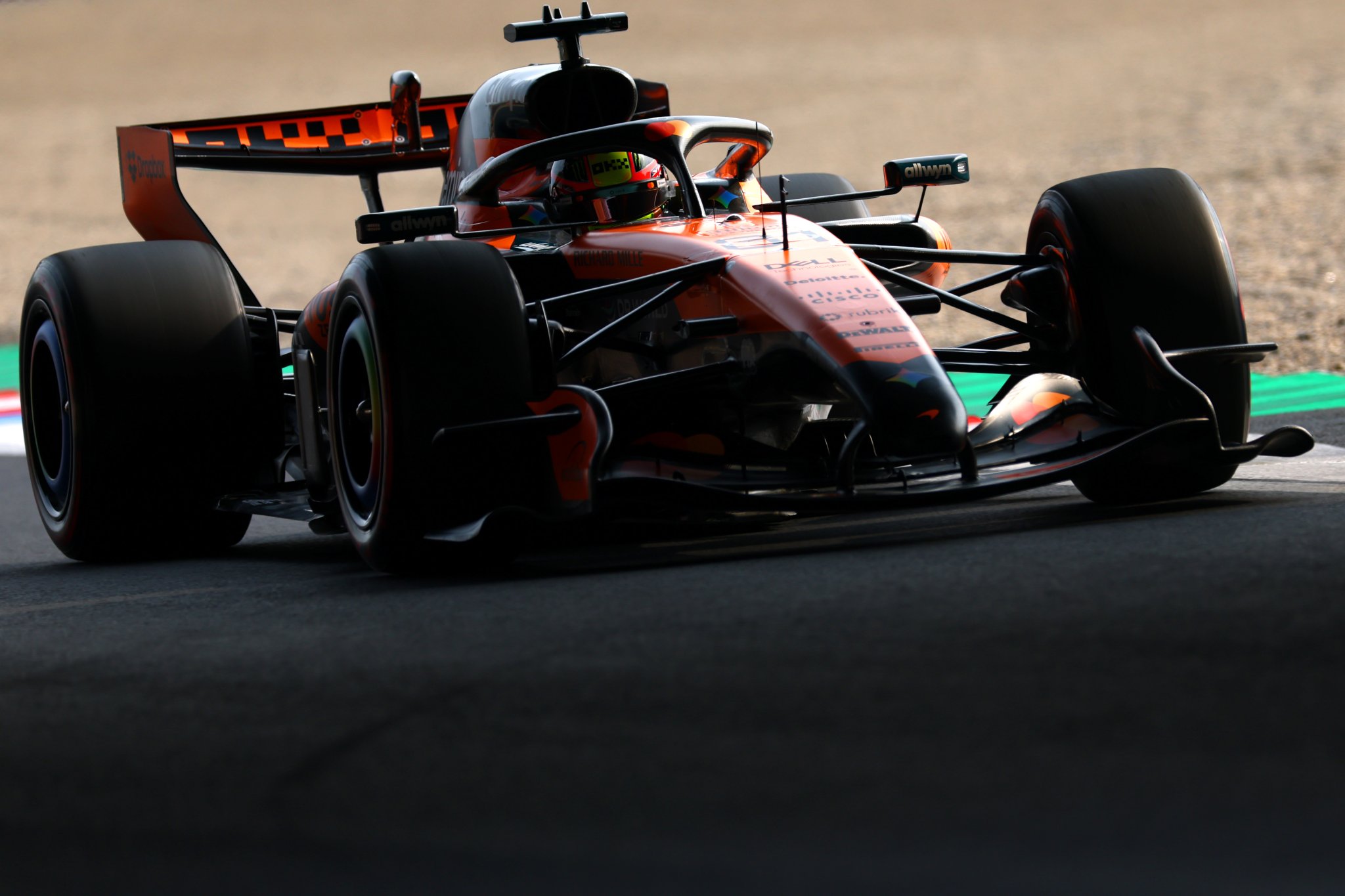 McLaren tease “entirely new MCL40” car for North American F1 races