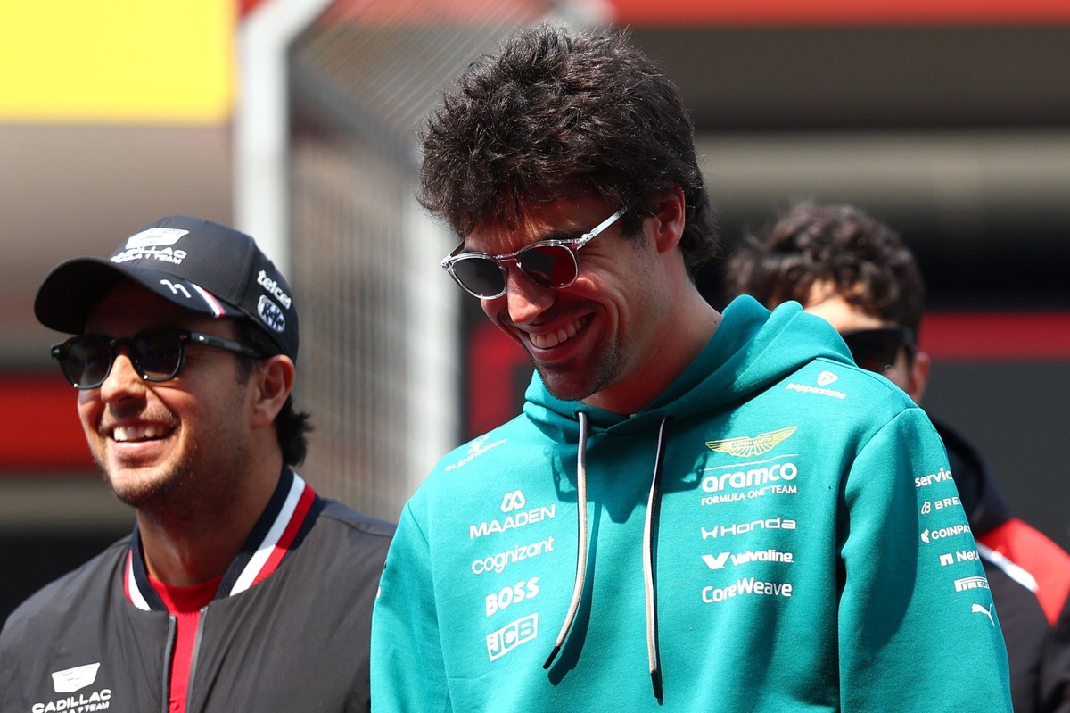 Aston Martin’in durumu Perez’i şaşırtmış: “Alonso’nun ön tarafta mücadele edeceğini düşünüyordum”