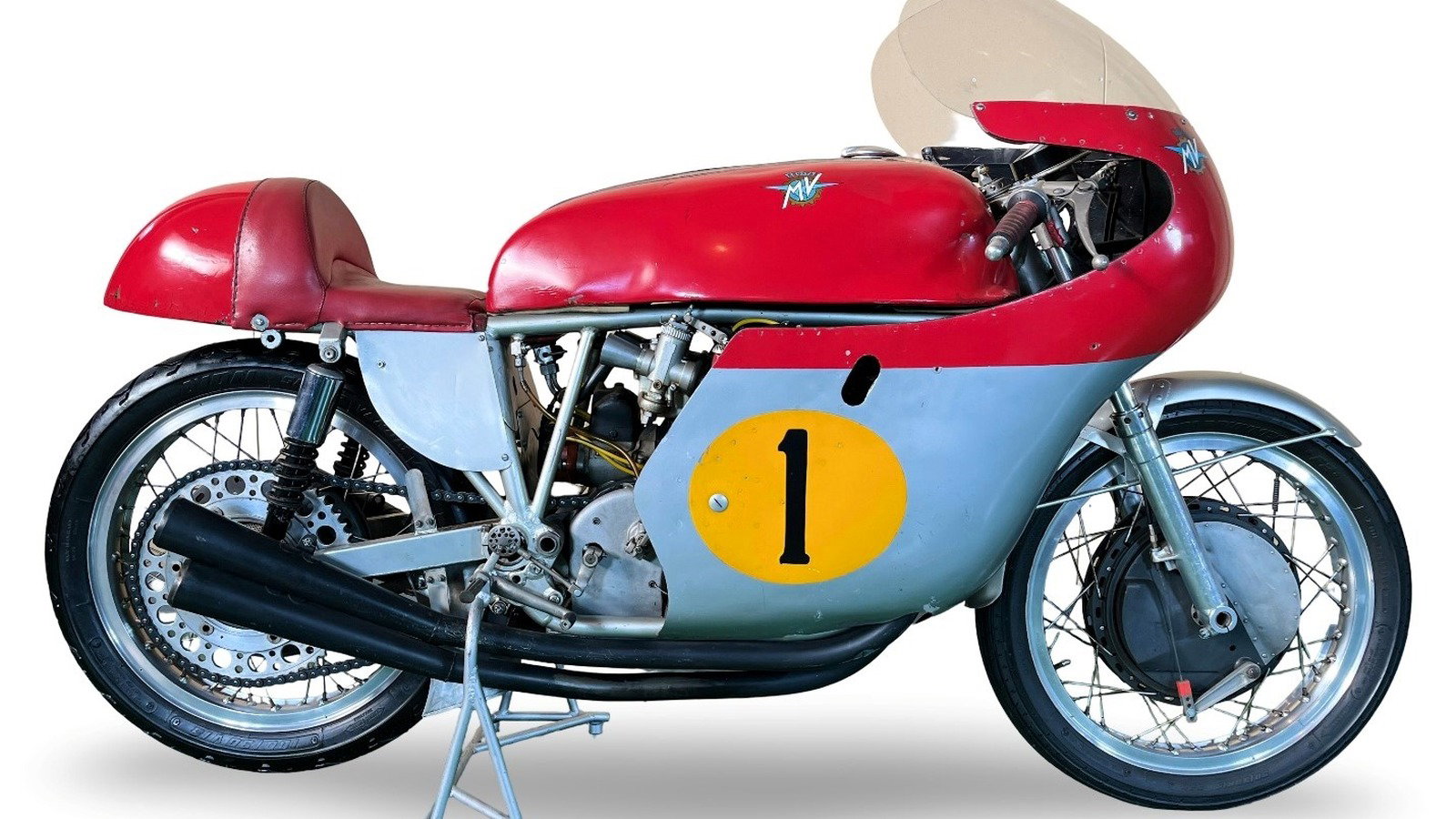 Classic MV Agusta ridden by MotoGP legends sells for near-record £967,000