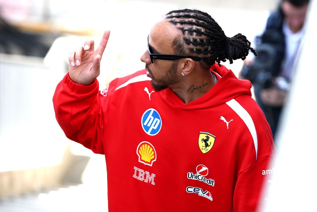 Hamilton: “Zirvede olmak yalnızlık getirebilir” Hamilton: “Zirvede olmak yalnızlık getirebilir”