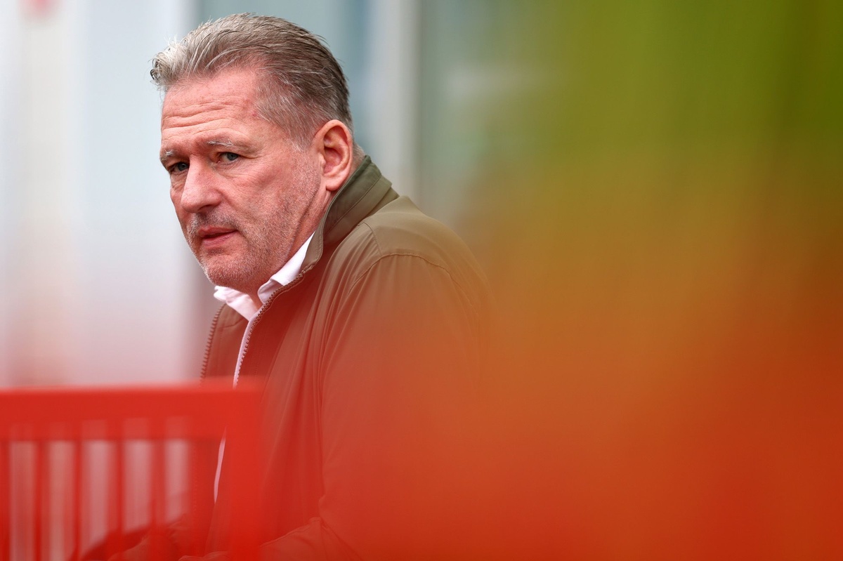 Jos Verstappen’den korkutucu kaza: Ralli aracı ağaca çarptı, Jos’un durumu iyi