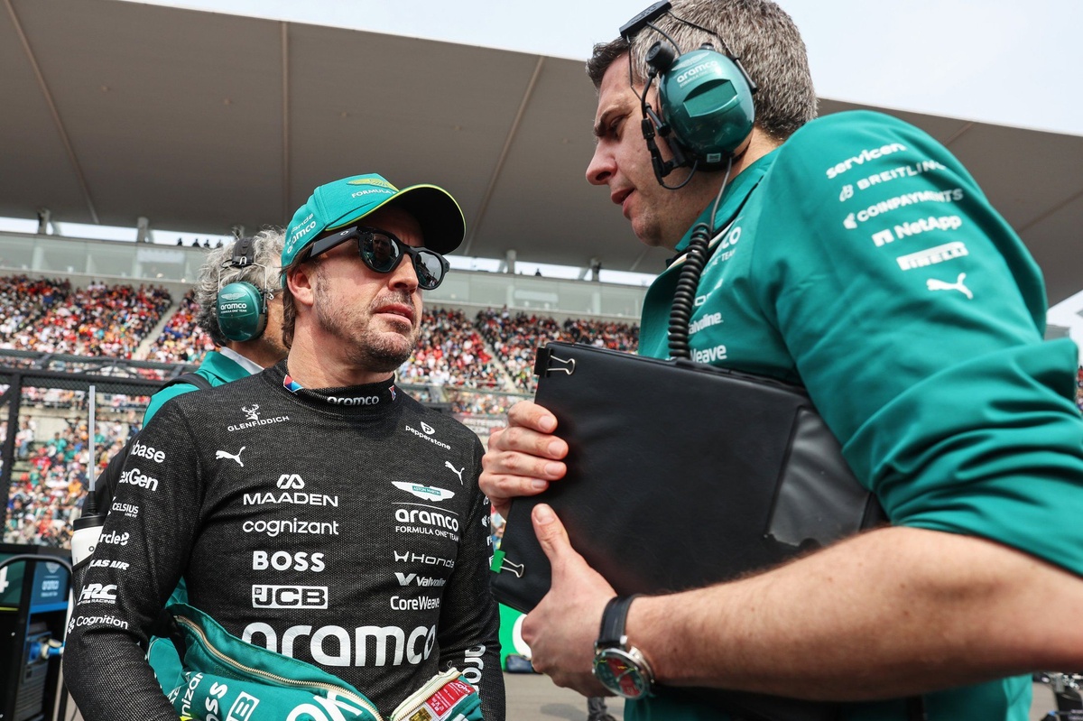 Palmer’dan Aston Martin’e sert eleştiri: “Tarihi bir başarısızlık, Alonso adeta bir test pilotu gibi”