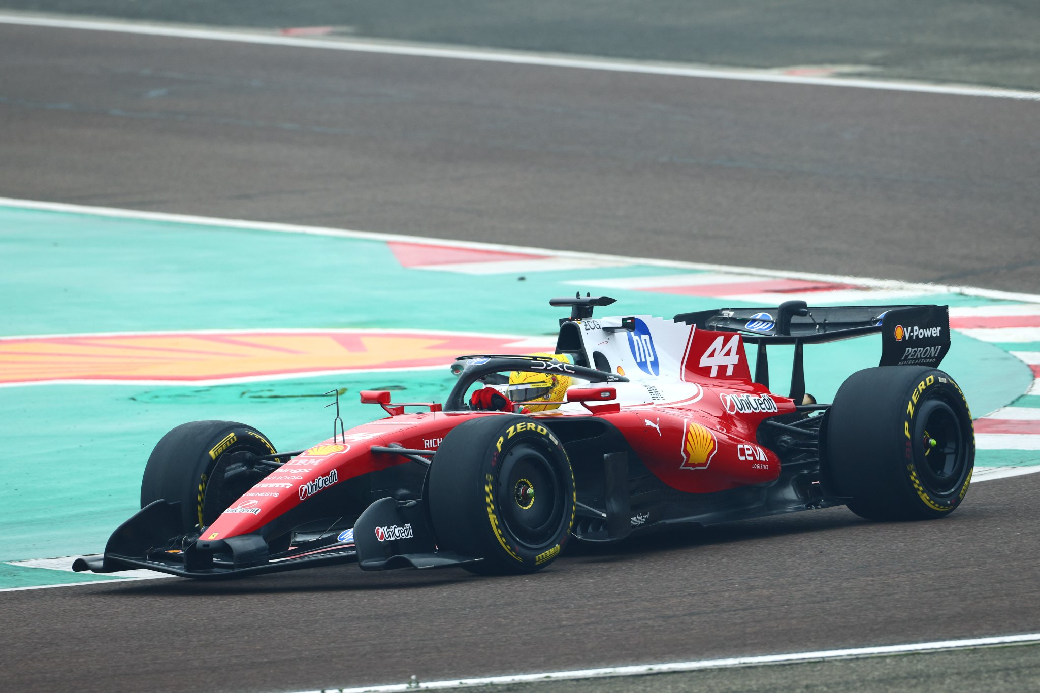 Ferrari back in F1 test action at Fiorano