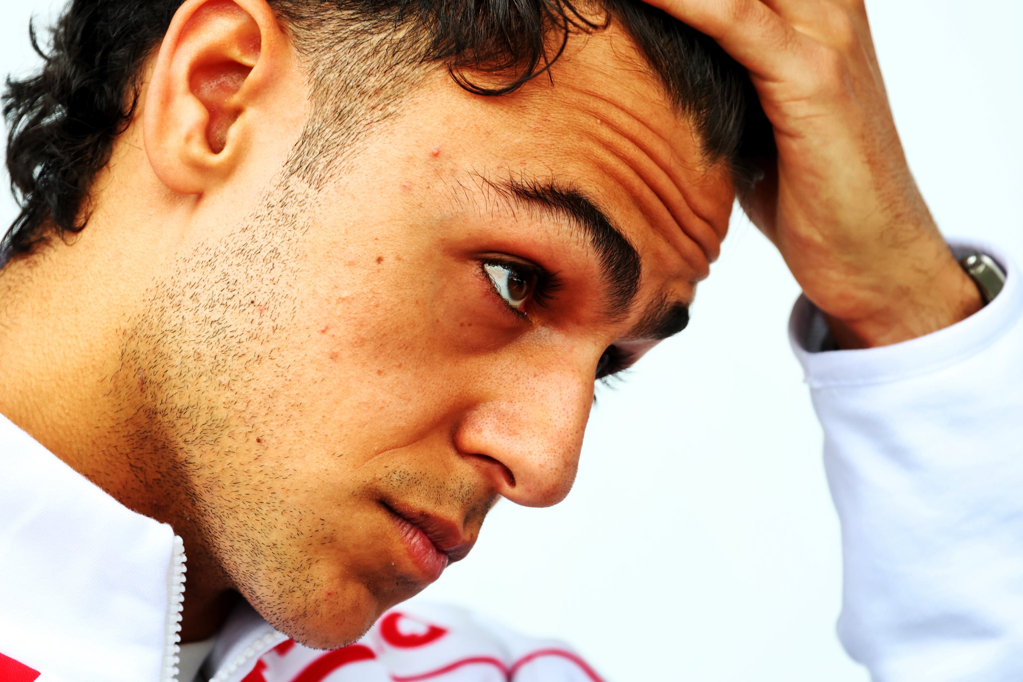 F1 rookie Arvid Lindblad suffers crash during Suzuka tyre test