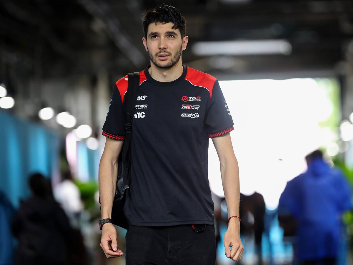 Ocon verteidigt Verhältnis zu Haas-Teamchef Komatsu Ocon verteidigt Verhältnis zu Haas-Teamchef Komatsu