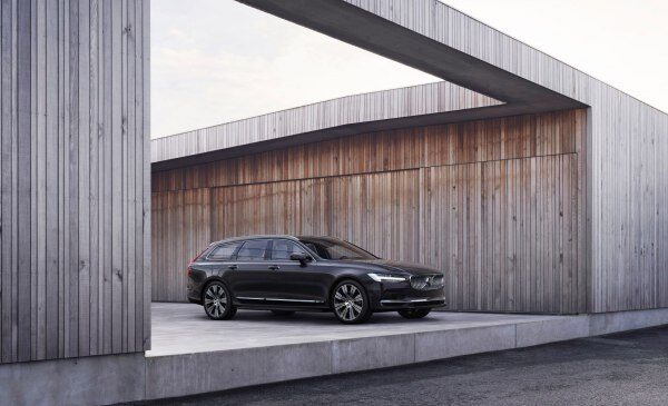 Volvo – V90 – Recharge T8 2.0 (310 bg) Plug-in Hybrid AWD Geartronic – Teknik Özellikler