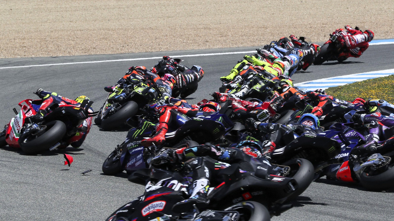 Ezpeleta provides update over contract stand-off with MotoGP manufacturers