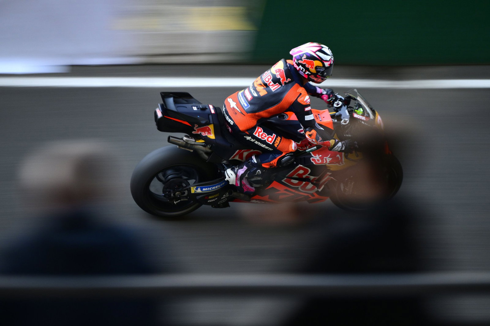 Enea Bastianini bemoans KTM “limits” after French MotoGP Enea Bastianini bemoans KTM “limits” after French MotoGP