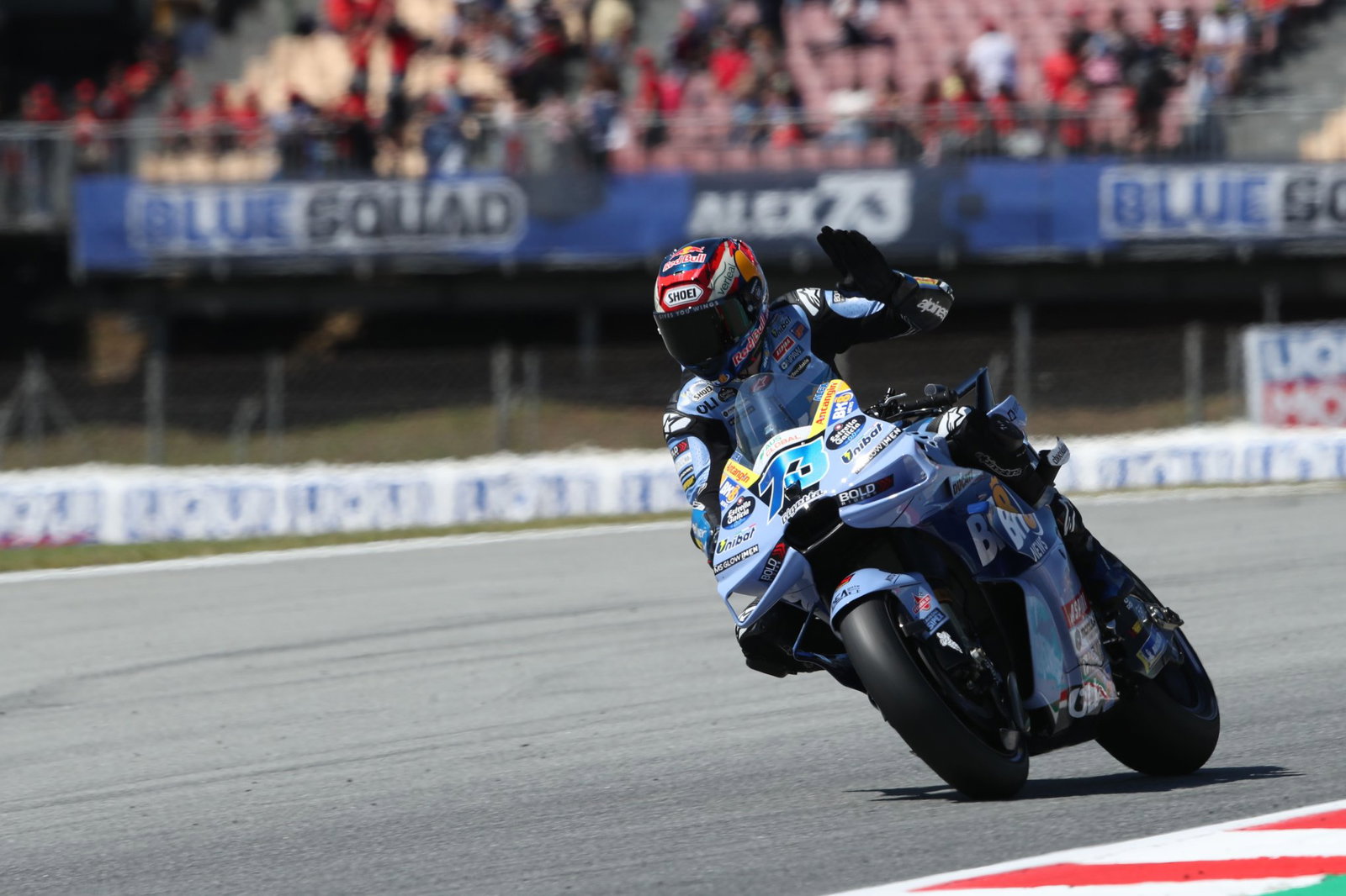 Alex Marquez wins Catalunya MotoGP sprint thriller amid Aprilia nightmare