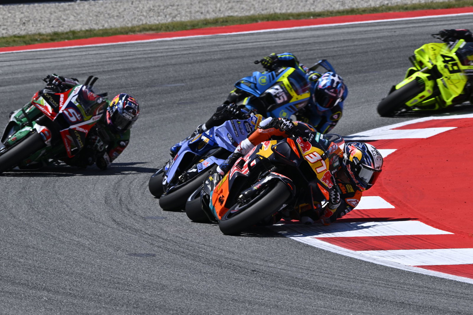 MotoGP Catalunya LIVE: Race updates as Pedro Acosta seeks first win from pole