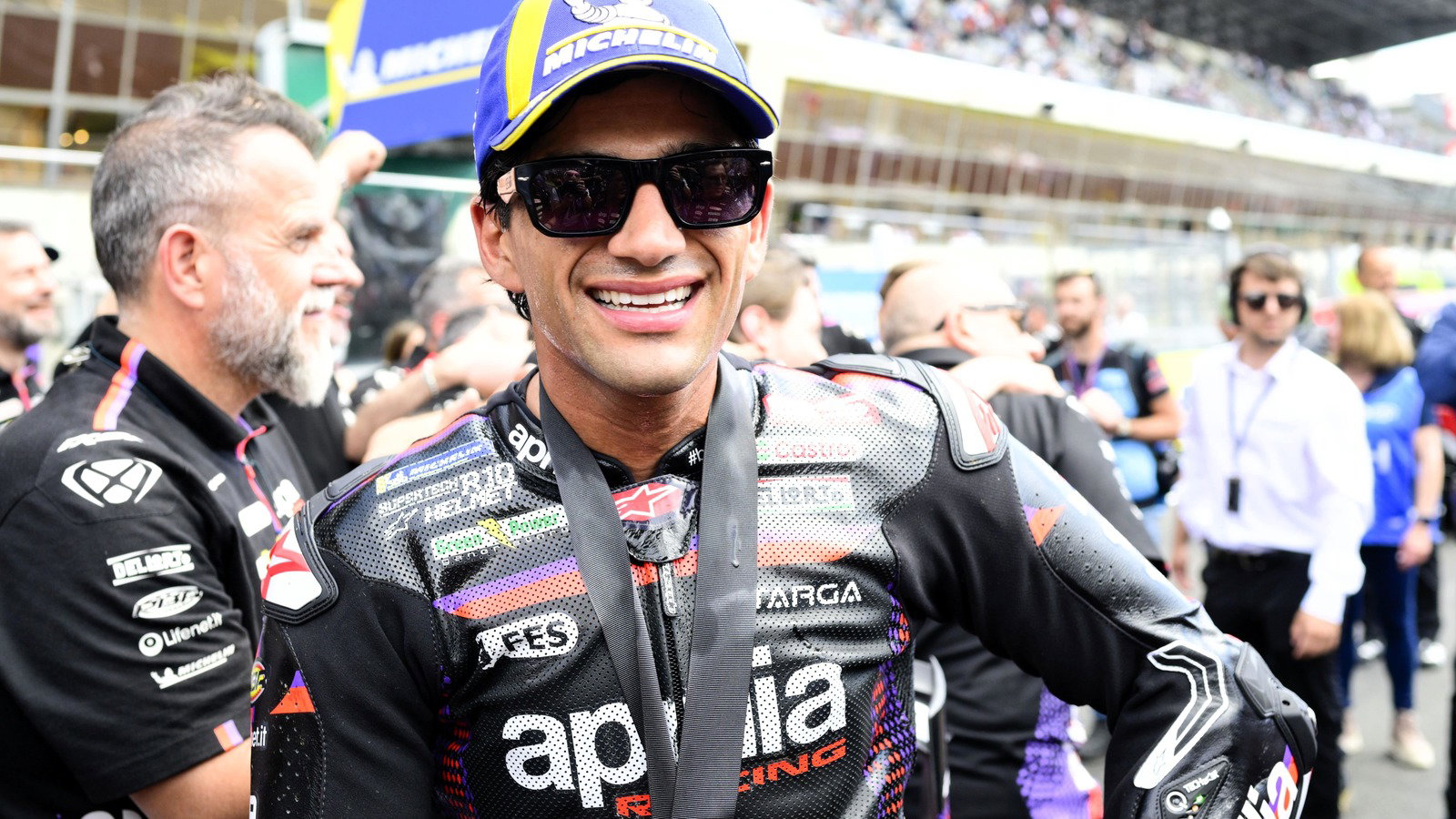 Outside Bezzecchi pass completes Jorge Martin’s eighth-to-first Le Mans Sprint charge