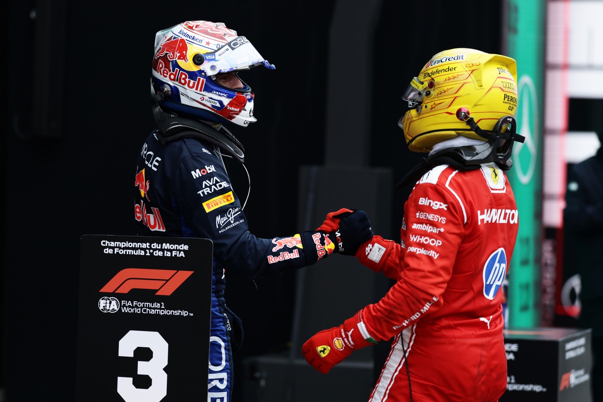 Schiff: “Hamilton ve Verstappen arasındaki ‘2021 yarası’ hiçbir zaman kapanmayacak”