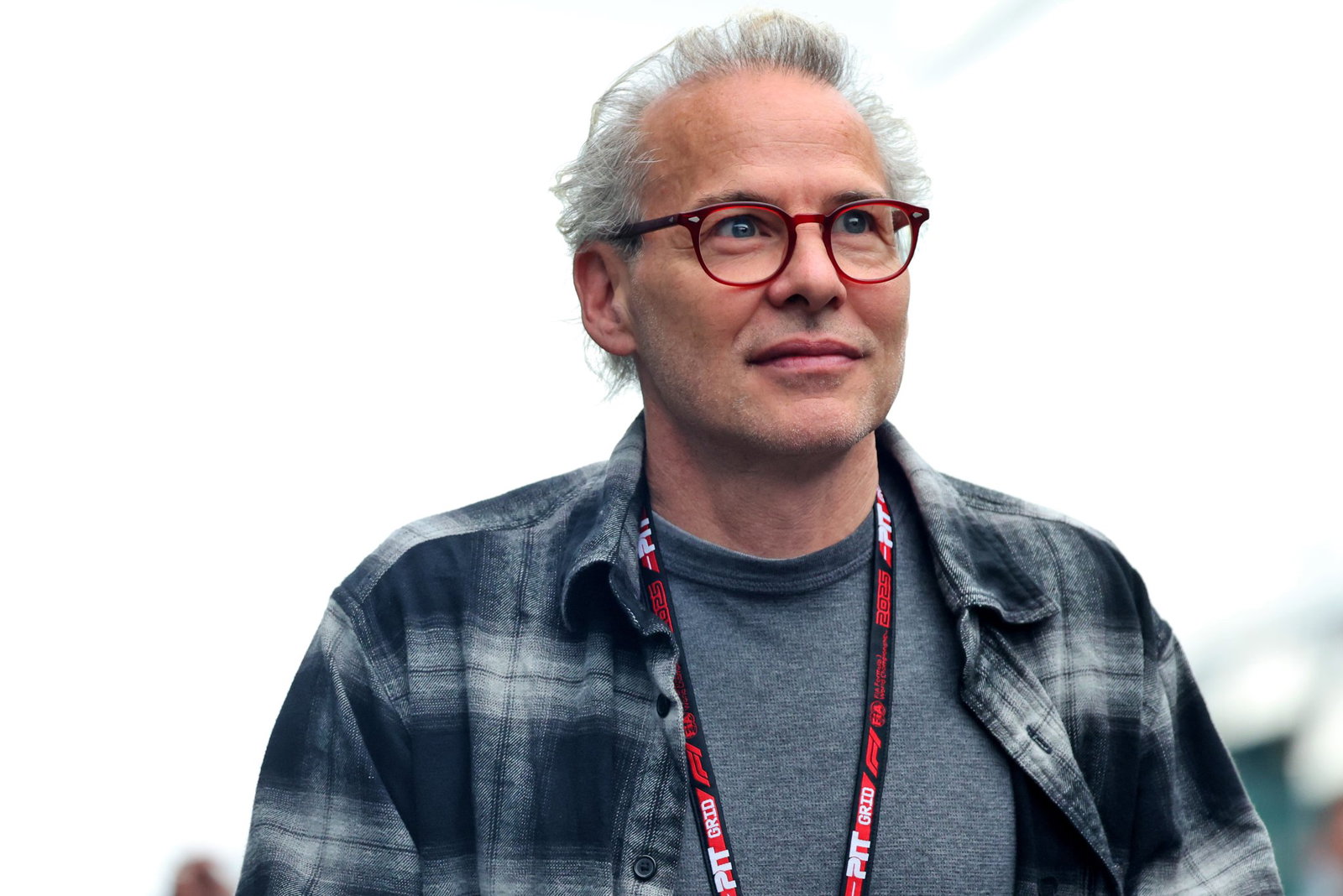 Jacques Villeneuve to make F1 paddock racing return in support series