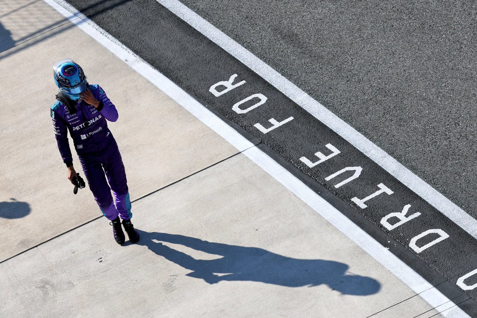Why is George Russell so far off Mercedes team-mate Kimi Antonelli at the F1 Miami Grand Prix?