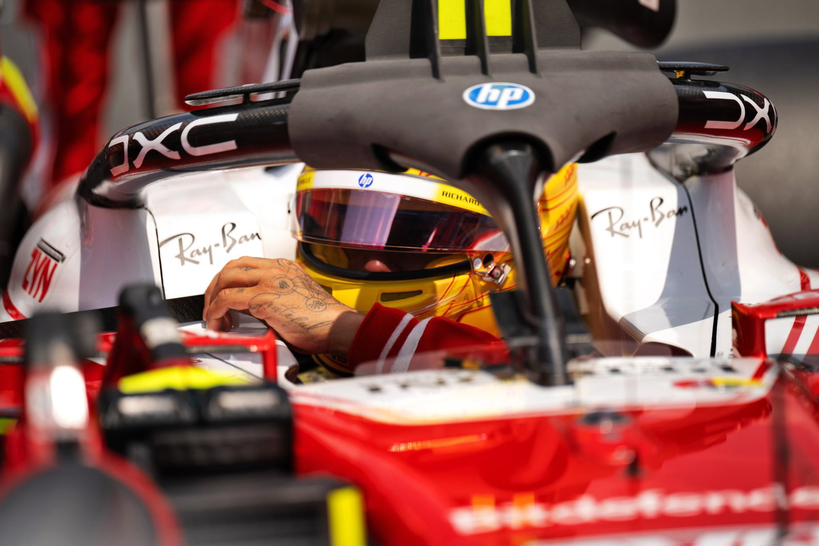 Lewis Hamilton demands “big changes” after Ferrari F1 car software issues at Miami Grand Prix