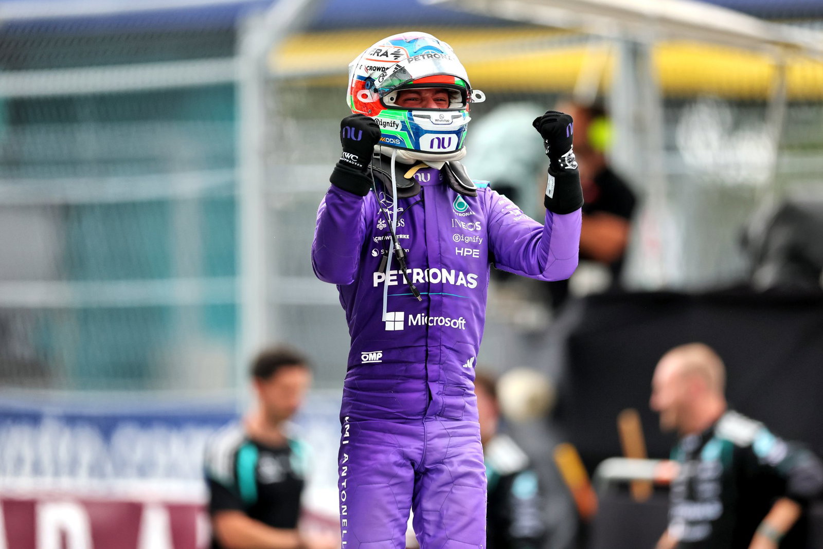 Kimi Antonelli resists Lando Norris for historic win amid Miami F1 chaos
