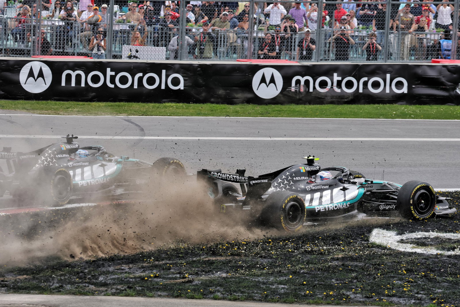 F1 Canada LIVE: Updates from the main race as Mercedes duo renew their rivalry