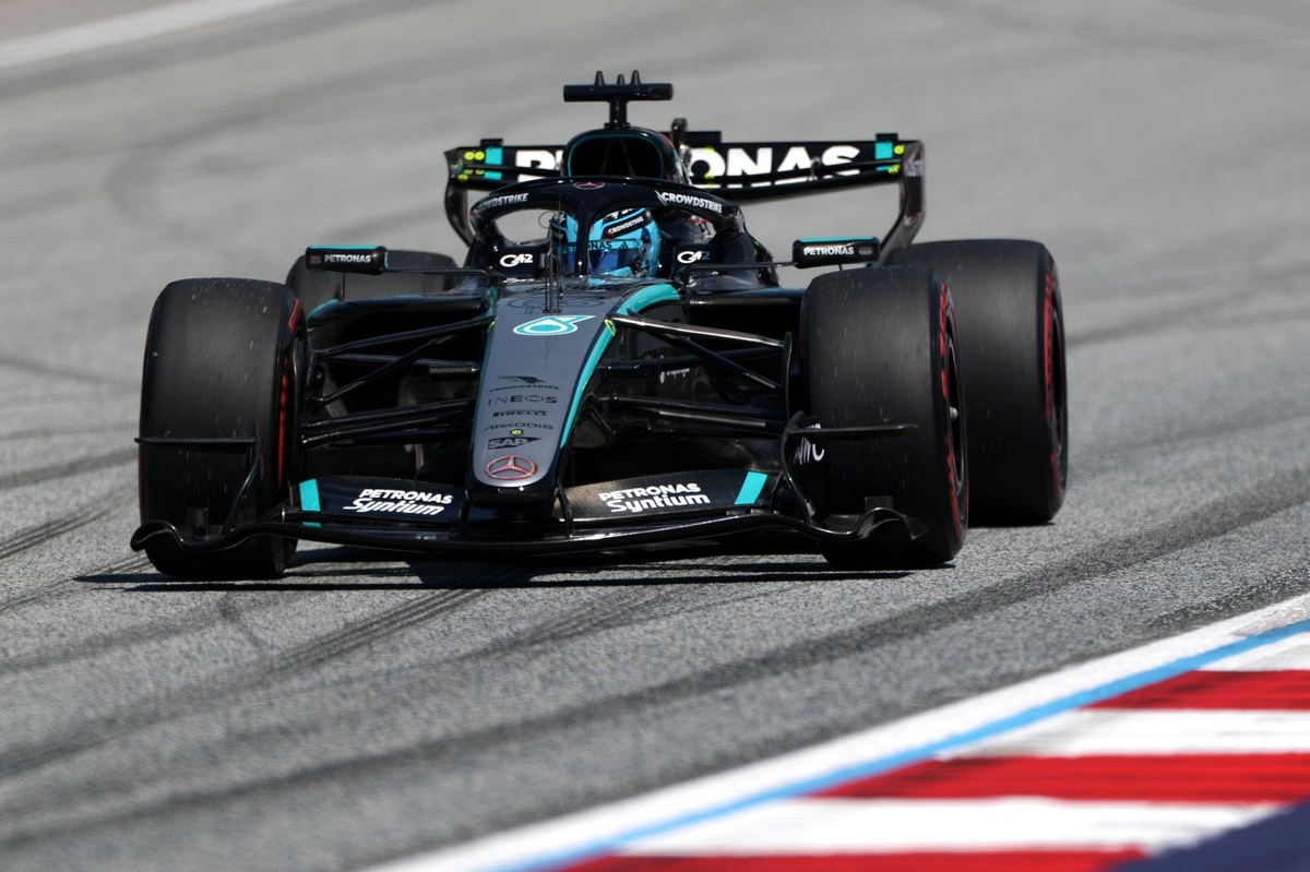 2026 Avusturya Yarış sıralama: Russell pole’de, Ferrari 2-3, Verstappen kaza yaptı