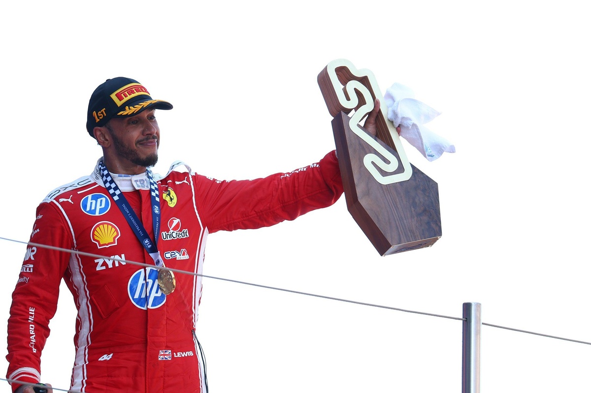 2026 İspanya GP: Hamilton Ferrari ile ilk zaferine ulaştı, Russell ikinci, Antonelli ve Leclerc yarış dışı! 2026 İspanya GP: Hamilton Ferrari ile ilk zaferine ulaştı, Russell ikinci, Antonelli ve Leclerc yarış dışı!