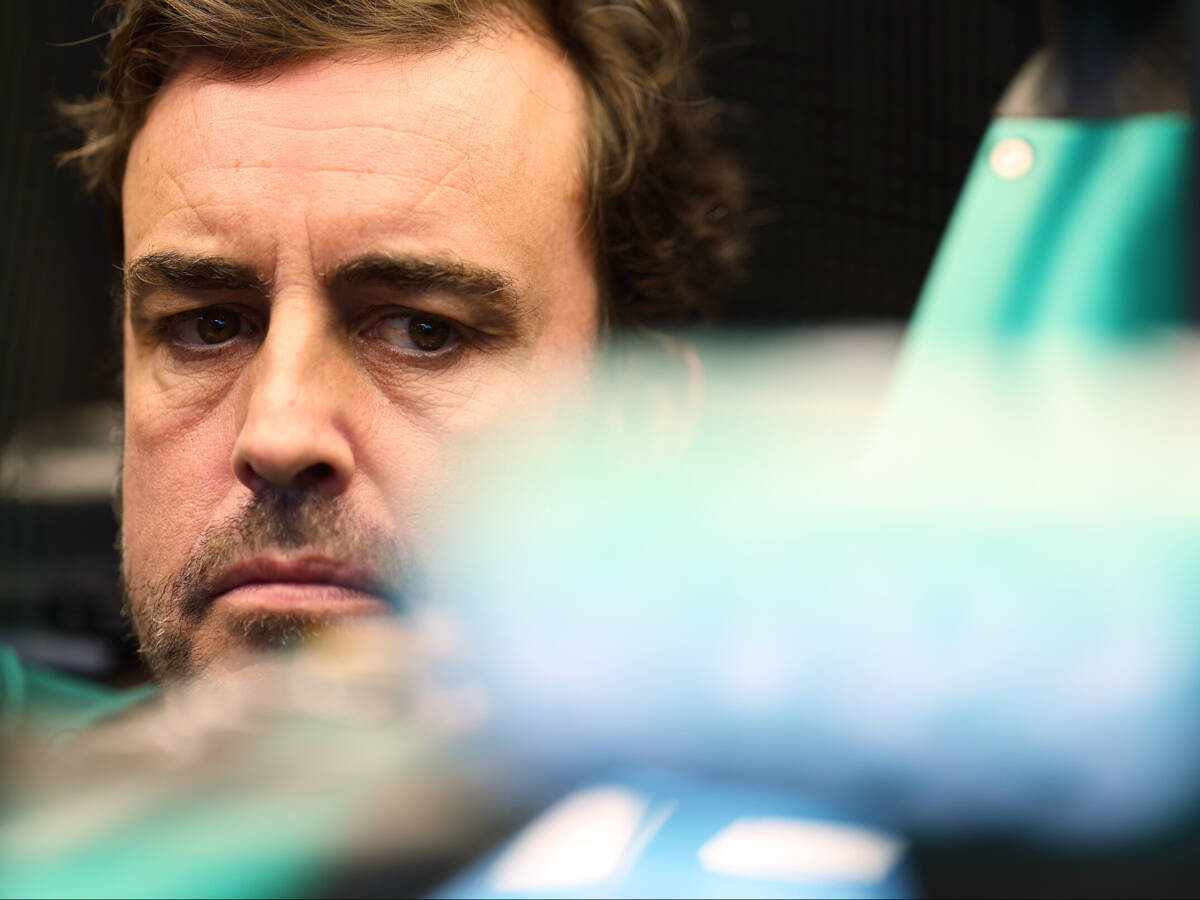 Alonso rätselt über Konkurrenz: “Haben die eine Gelddruckmaschine?”