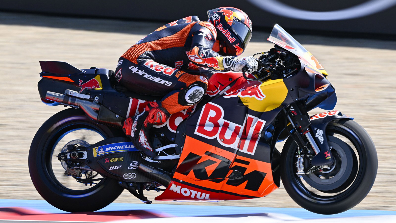 “Not the smartest thing to do” – Guenther Steiner responds to Maverick Vinales’ KTM MotoGP criticism