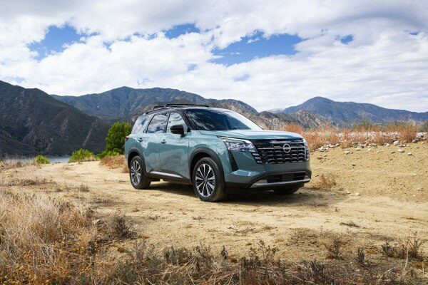 Nissan – Pathfinder – 3.5 V6 (284 bg) Automatic – Teknik Özellikler