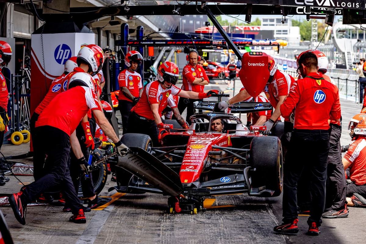 Anderson’dan Ferrari analizi: “Fren değişikliği Leclerc’e ne kazandıracak?” Anderson’dan Ferrari analizi: “Fren değişikliği Leclerc’e ne kazandıracak?”