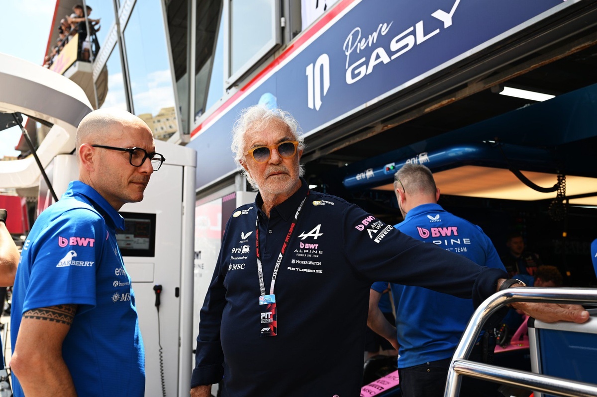 Briatore: “Alpine aracının eksikliğini Verstappen bile kapatamaz” Briatore: “Alpine aracının eksikliğini Verstappen bile kapatamaz”