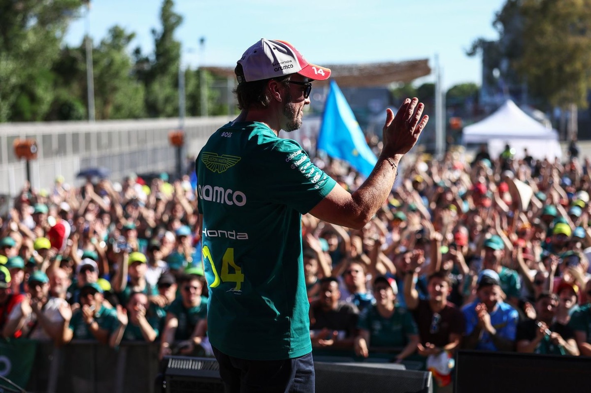 Claire Williams: “Alonso Alpine’e geçerse buna hiç şaşırmam” Claire Williams: “Alonso Alpine’e geçerse buna hiç şaşırmam”