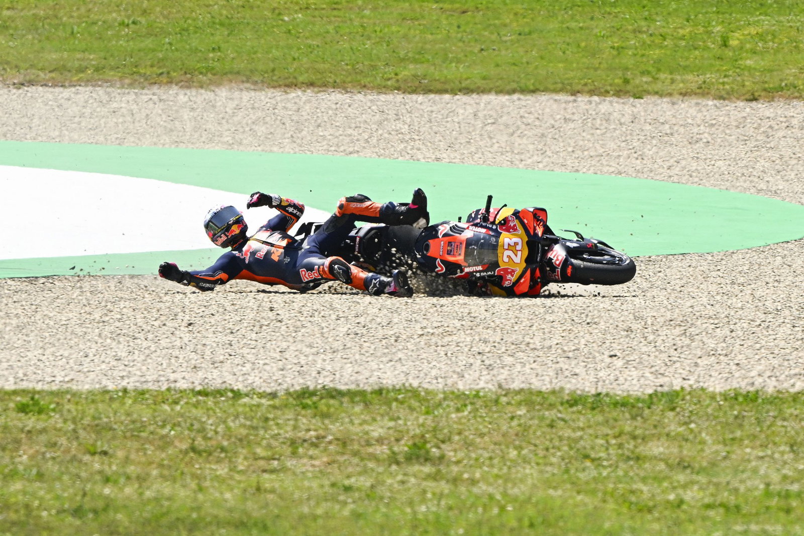 ‘It’s not possible’- Persistent KTM “disaster” plagues one rider at Mugello MotoGP