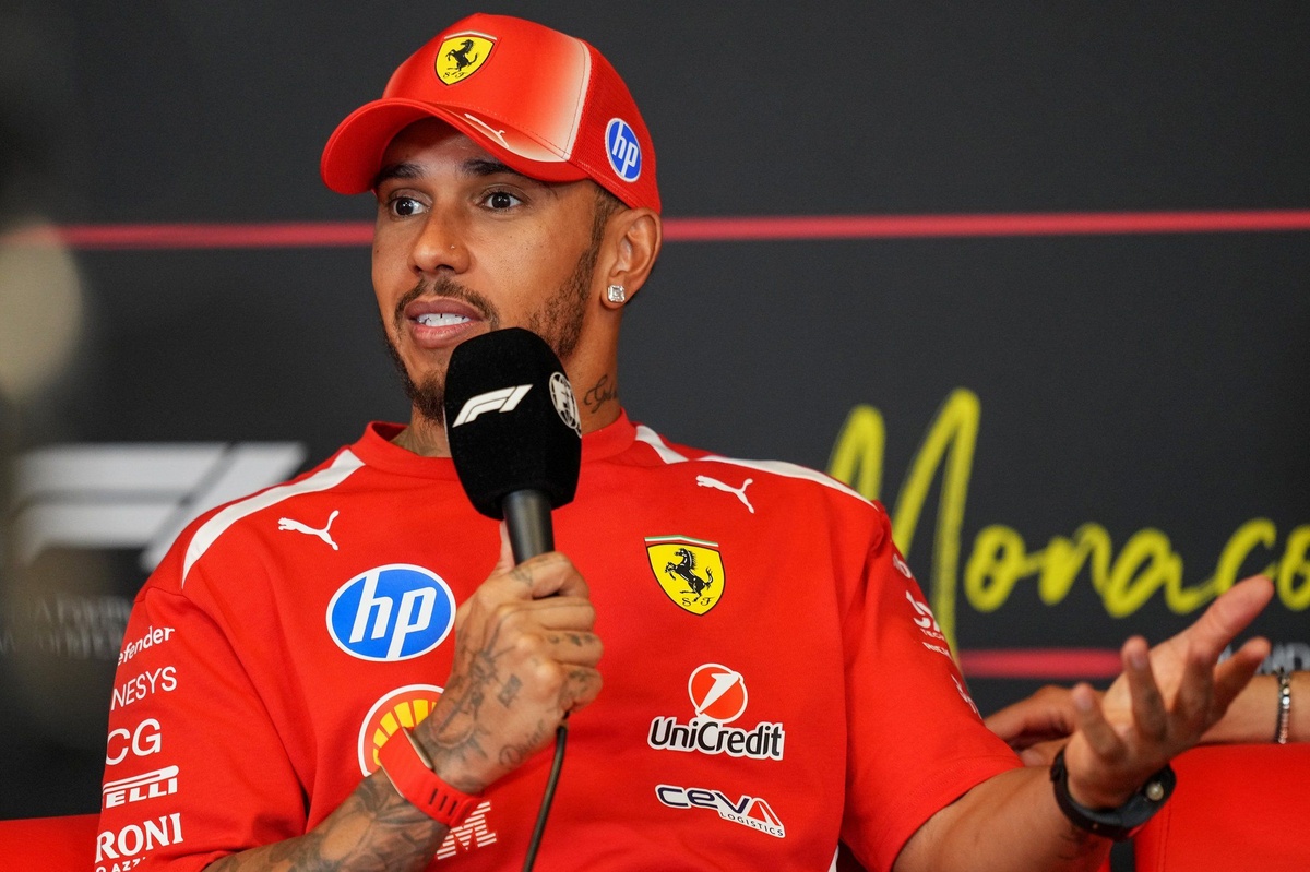 Hamilton: “Pit yolunda hız sınırını aştığımı öğrenince şok oldum” Hamilton: “Pit yolunda hız sınırını aştığımı öğrenince şok oldum”